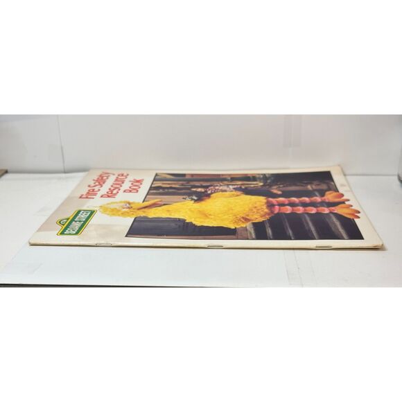 Sesame Street Fire Safety Resource Book 1982 Scripts Drills Rare VHTF - Picture 8 of 11
